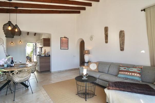 5 bed villas in Moraira