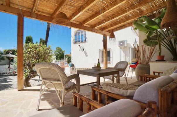 5 bed villas in Moraira