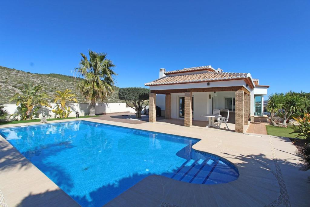 4 bed villas in Benitachell