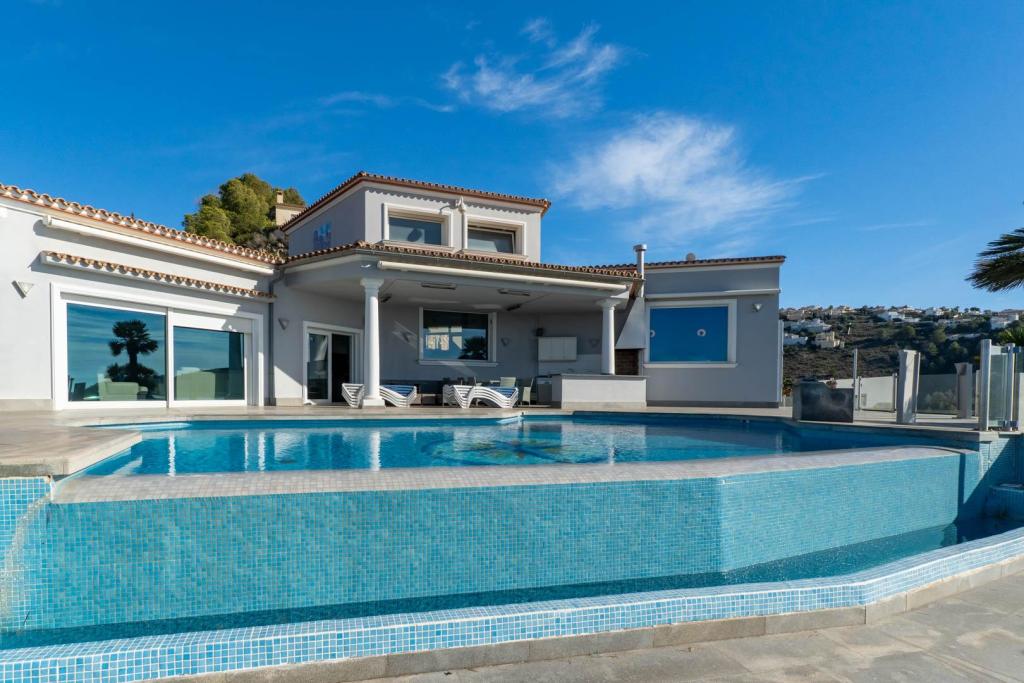 4 bed villa in Moraira