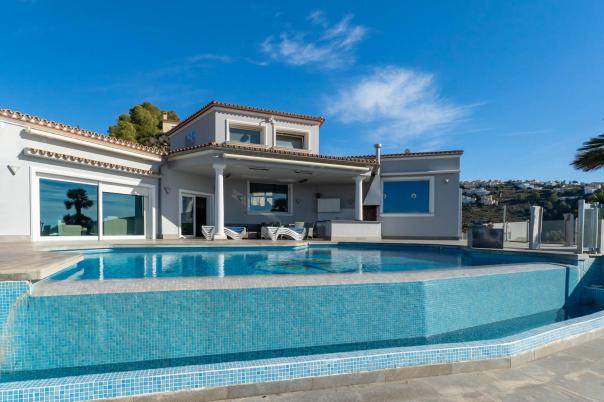 4 bed villa in Moraira