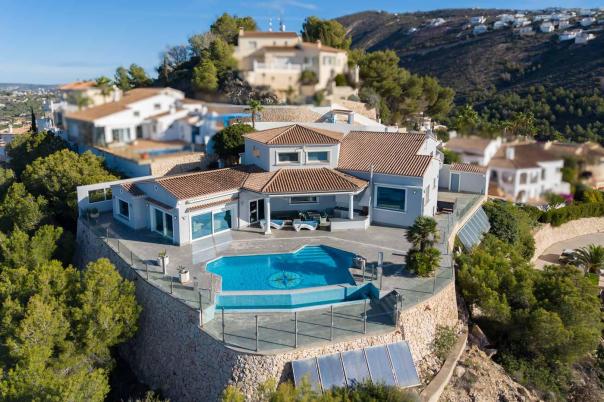 4 bed villa in Moraira