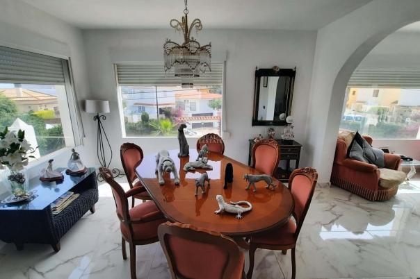 5 bed villa in Alfàs del Pi (l')