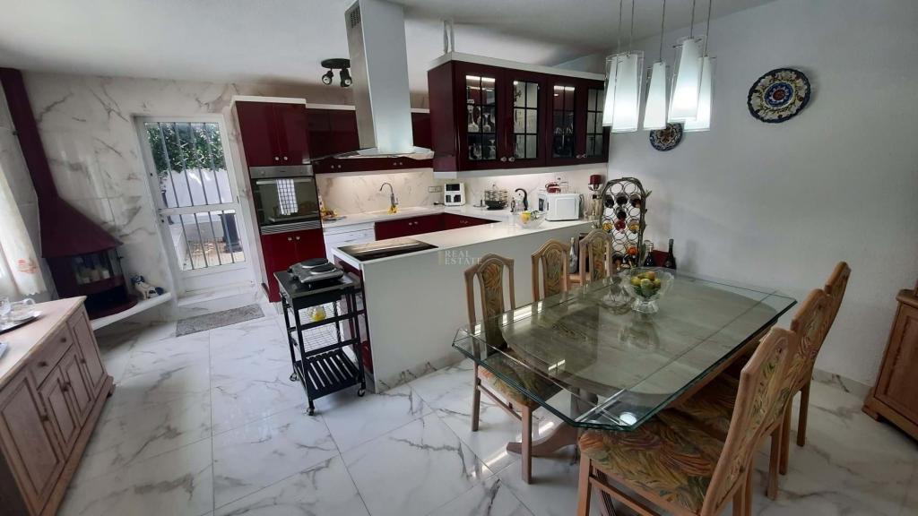 5 bed villa in Alfàs del Pi (l')