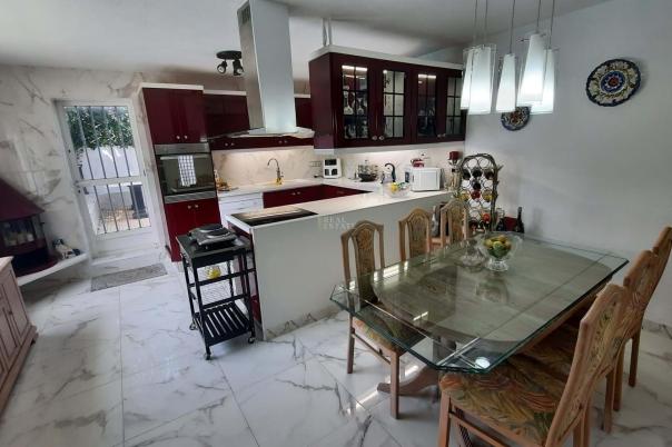 5 bed villa in Alfàs del Pi (l')