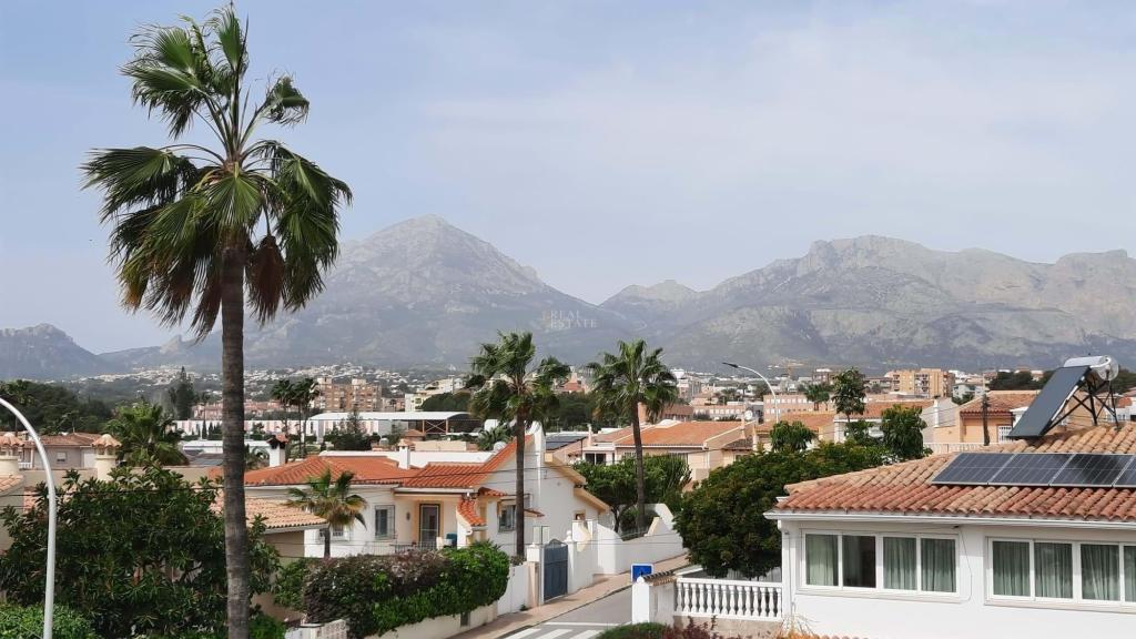 5 bed villa in Alfàs del Pi (l')