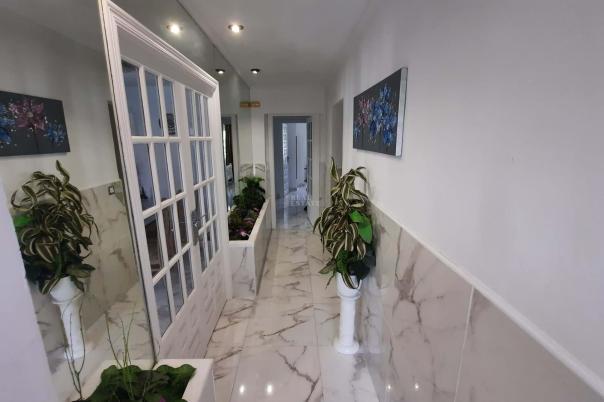 5 bed villa in Alfàs del Pi (l')