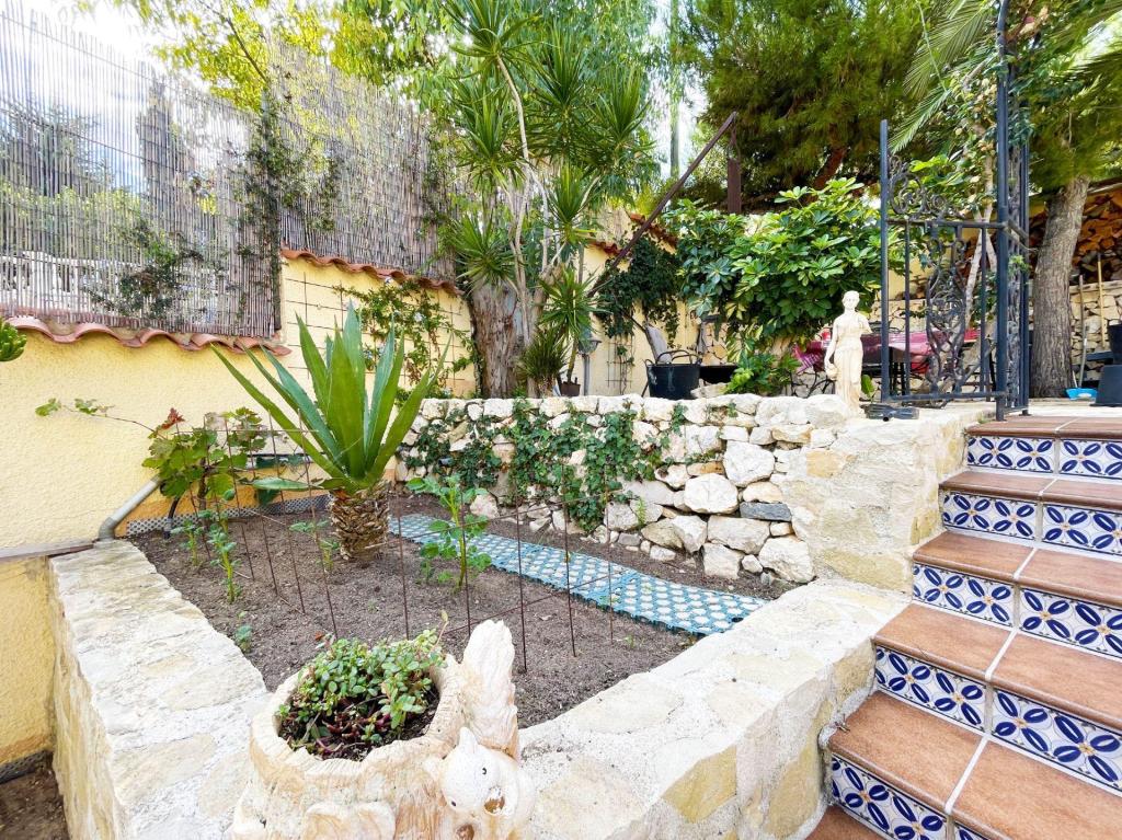 5 bed casa / chalet in Calpe