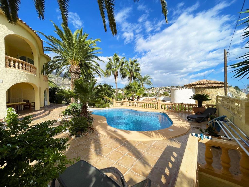 5 bed casa / chalet in Calpe