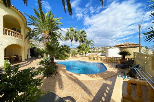 5 bed casa / chalet in Calpe