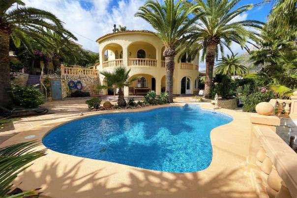 5 bed casa / chalet in Calpe