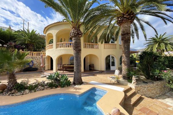 5 bed casa / chalet in Calpe