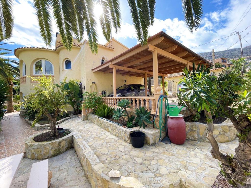 5 bed casa / chalet in Calpe