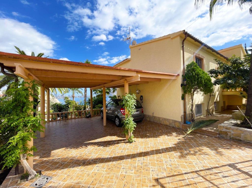 5 bed casa / chalet in Calpe