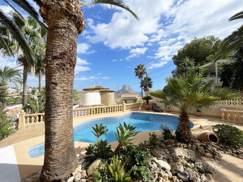 5 bed casa / chalet in Calpe