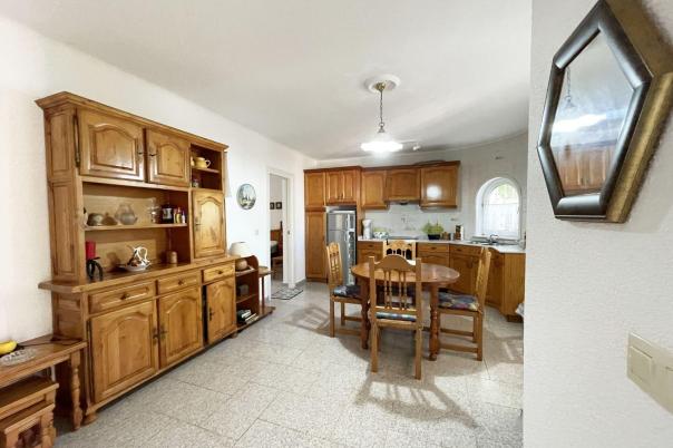 5 bed casa / chalet in Calpe