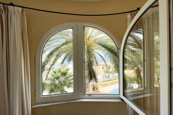 5 bed casa / chalet in Calpe