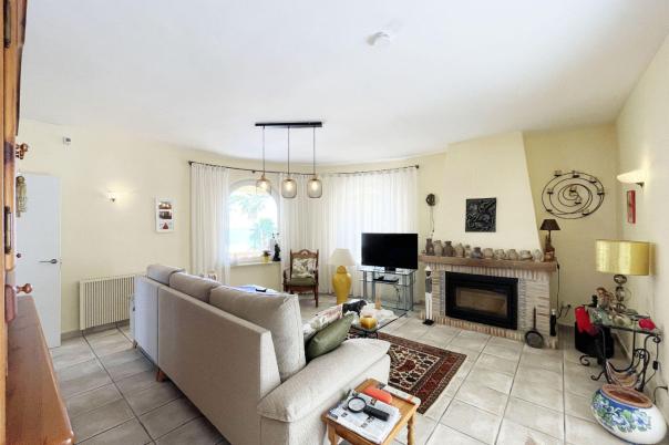 5 bed casa / chalet in Calpe