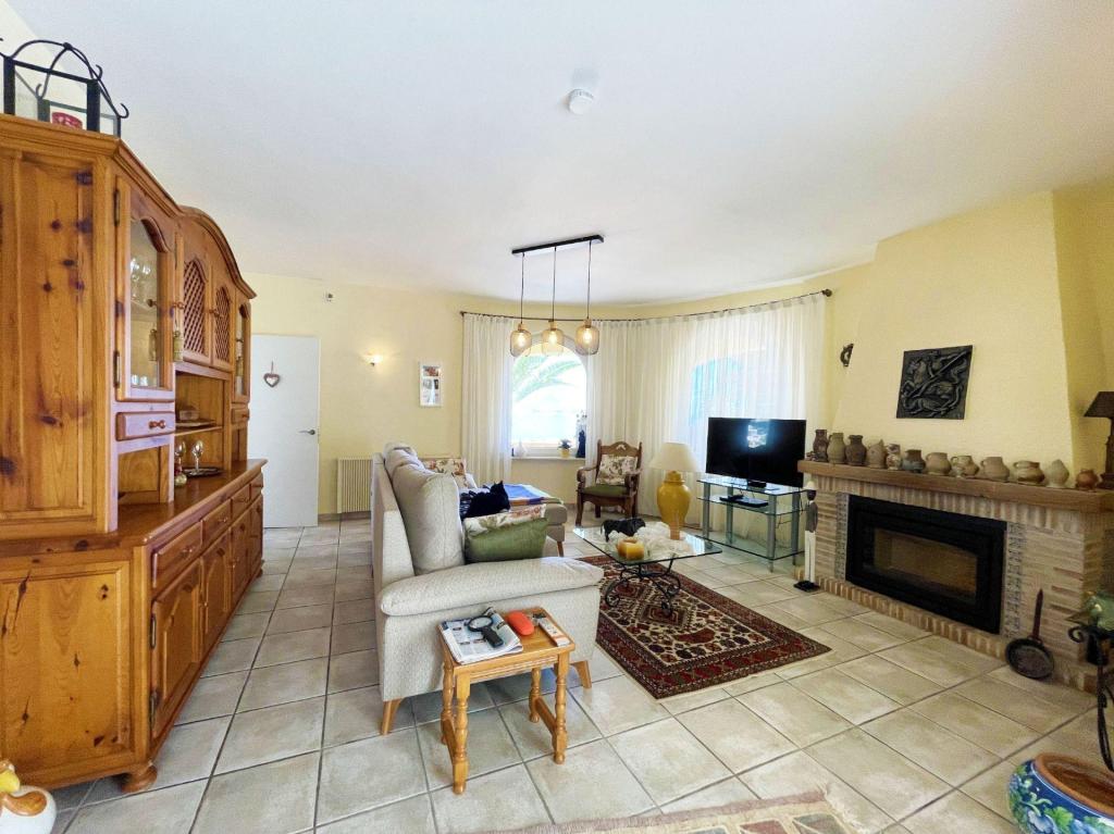 5 bed casa / chalet in Calpe