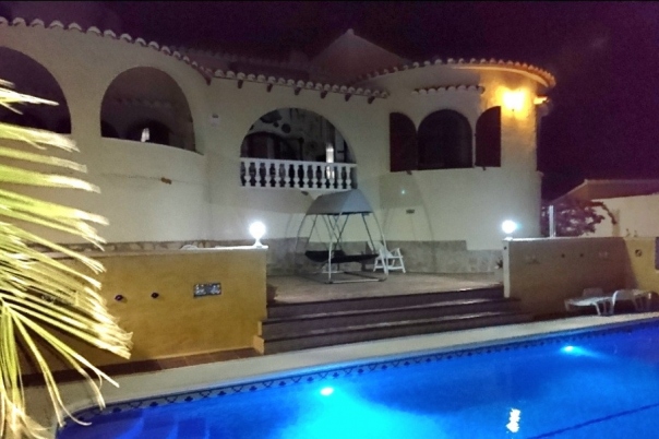 4 bed villa in Poble Nou de Benitatxell