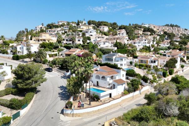 5 bed villas in Benitachell