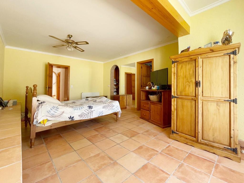 5 bed villas in Benitachell