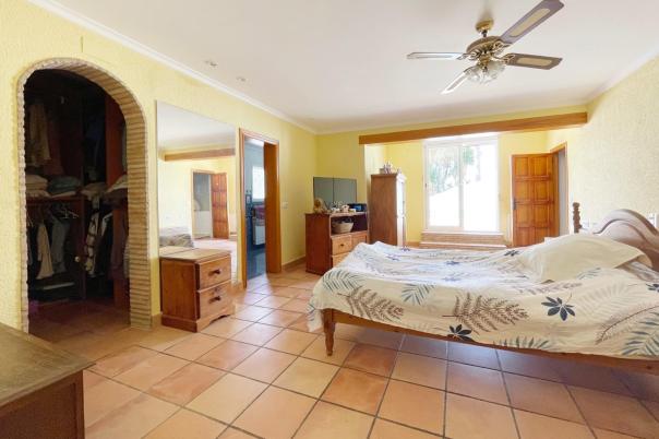 5 bed villas in Benitachell