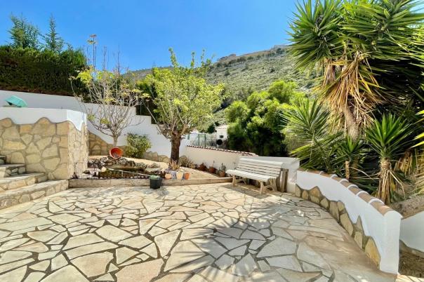 5 bed villas in Benitachell
