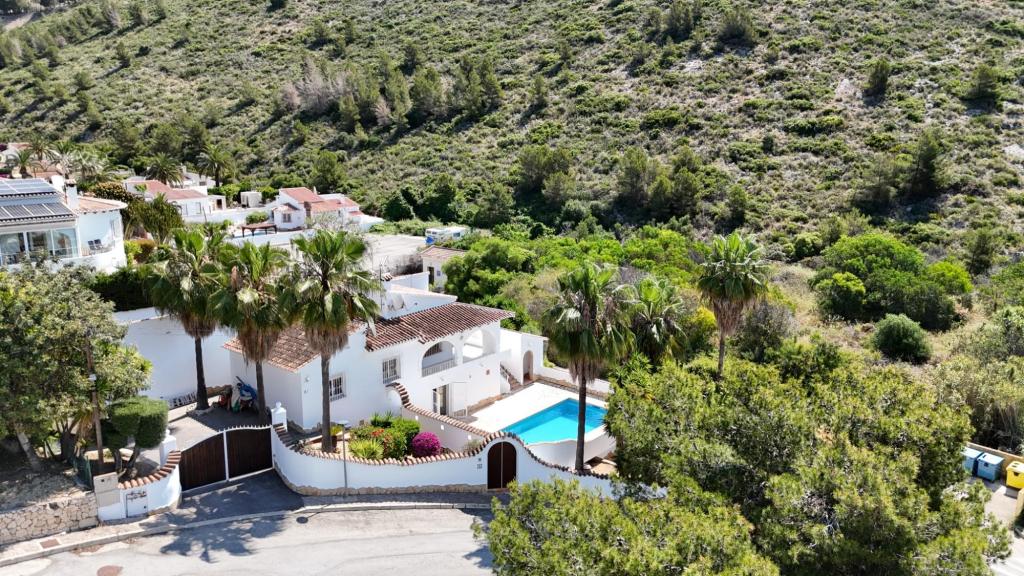 5 bed villas in Benitachell