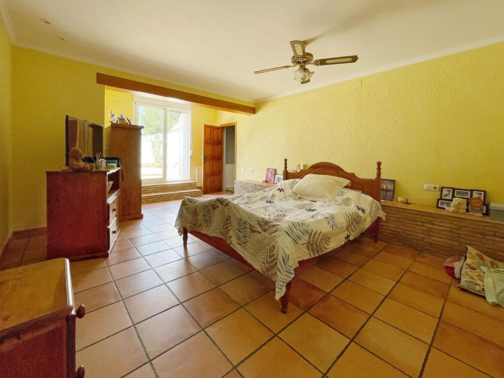 5 bed villas in Benitachell