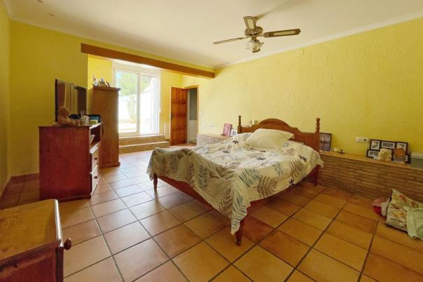 5 bed villas in Benitachell