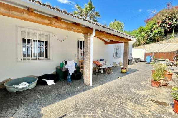 5 bed villas in Benitachell