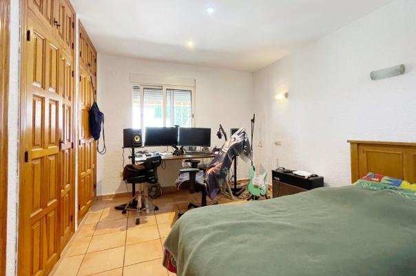 5 bed villas in Benitachell
