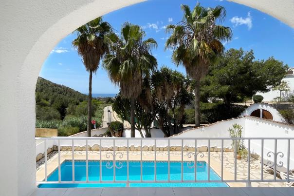 5 bed villas in Benitachell