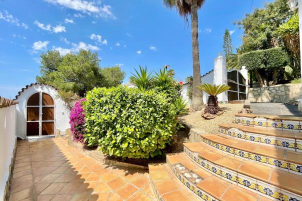 5 bed villas in Benitachell