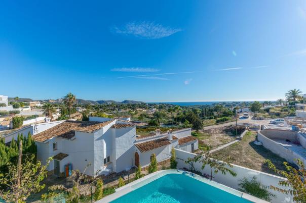 5 bed villas in Moraira