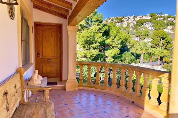 5 bed villa in Benissa