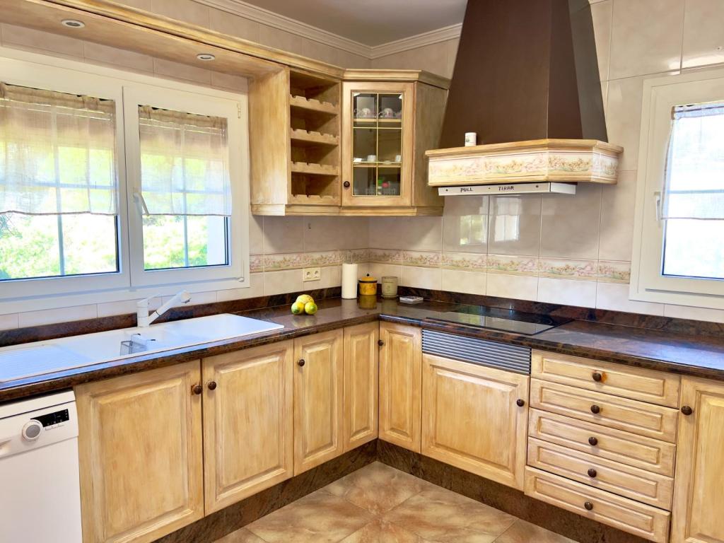 5 bed villa in Benissa