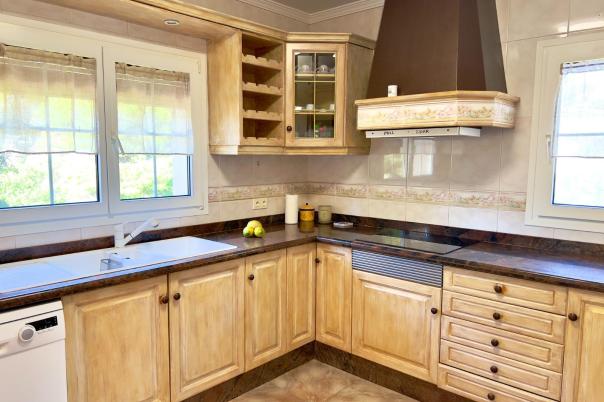 5 bed villa in Benissa