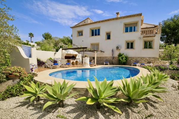5 bed villa in Benissa