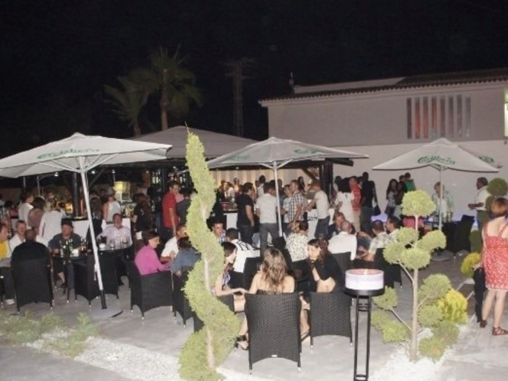 Moraira Nightlife: Live Music, Cocktails and Evening Bars