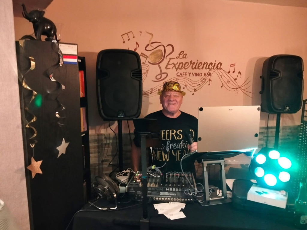 Moraira Nightlife: Live Music, Cocktails and Evening Bars