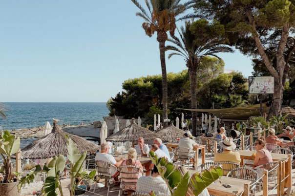 Moraira Nightlife: Live Music, Cocktails and Evening Bars