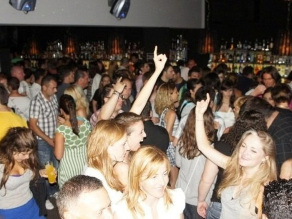 Moraira Nightlife: Live Music, Cocktails and Evening Bars