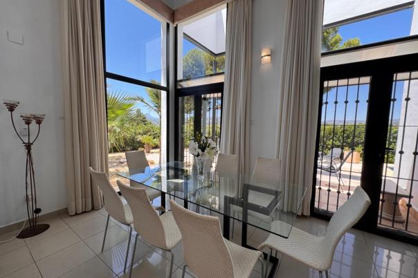 4 bed villa in Moraira
