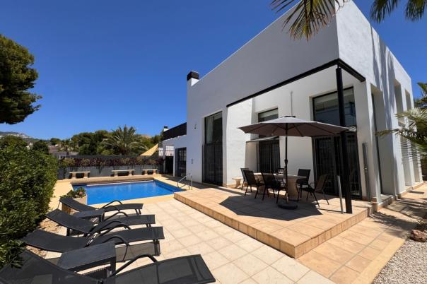 4 bed villa in Moraira