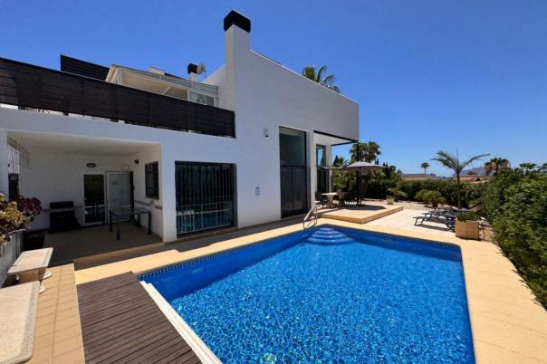 4 bed villa in Moraira