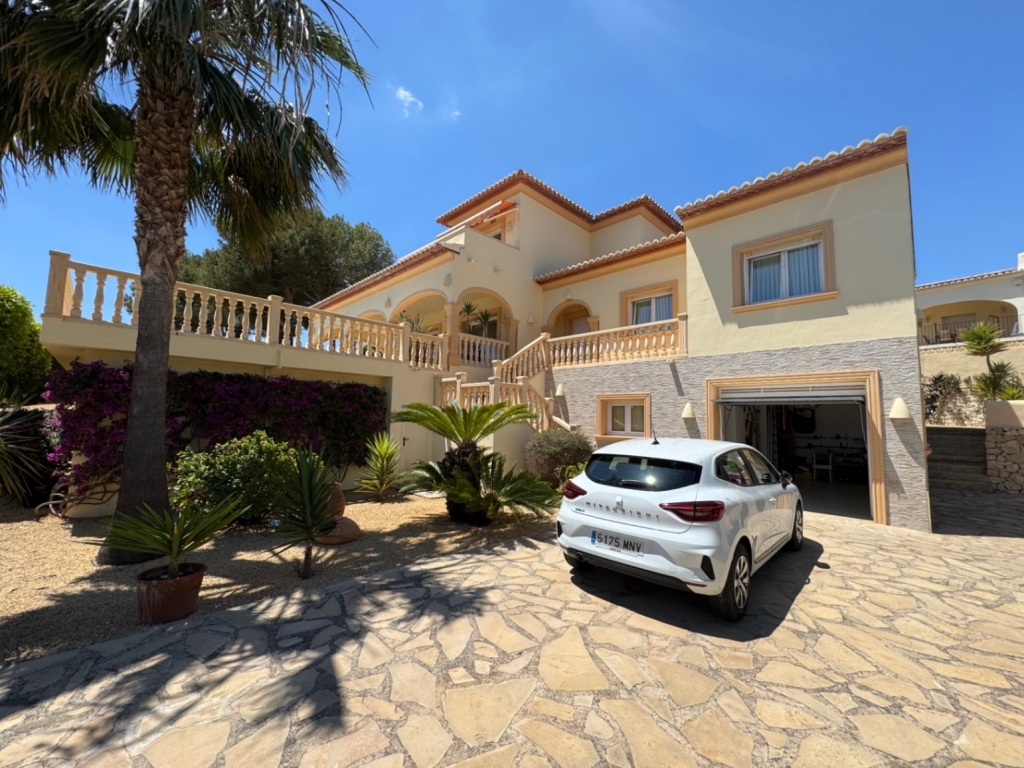 4 bed villa in Moraira