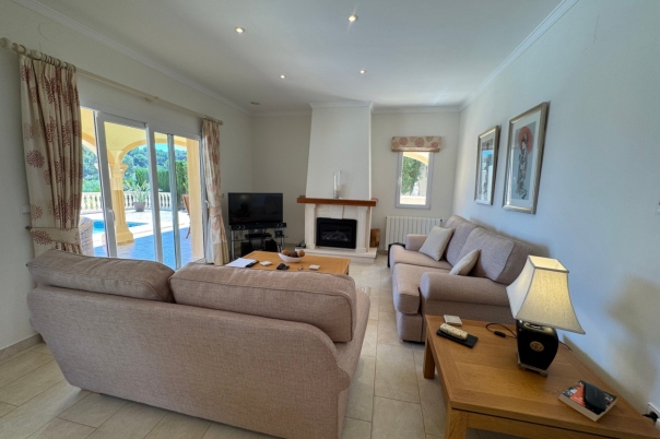 4 bed villa in Moraira