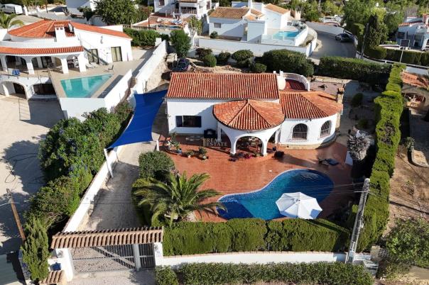 4 bed villa in Benissa